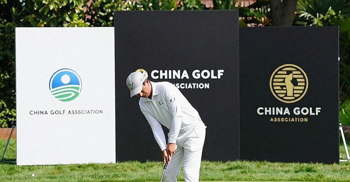 Tiger Woods có được lái xe golf không? Câu hỏi khiến công tố viên bang Florida 'bó tay'