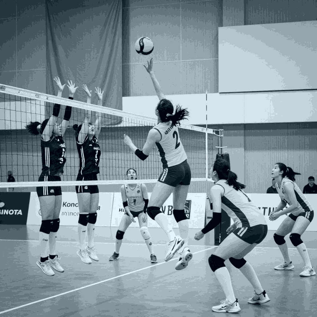 Asiad 20 và bài toán chủ công của bóng chuyền nữ Việt Nam: Nền móng rung lắc từ đường chuyền một