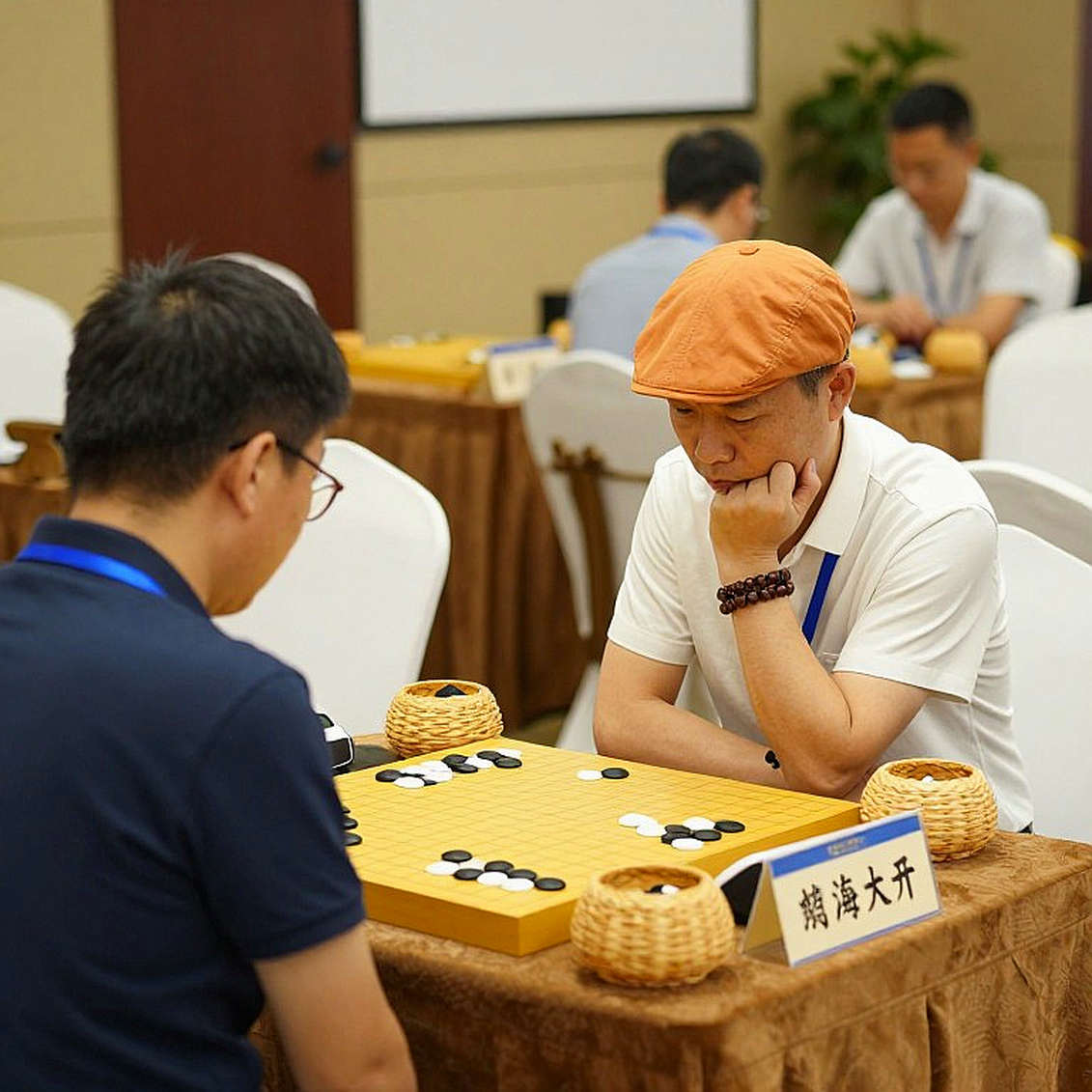 Ấn Độ tại Olympiad cờ vua Samarkand: Bạc, đồng và cái bẫy của chuẩn mực Budapest
