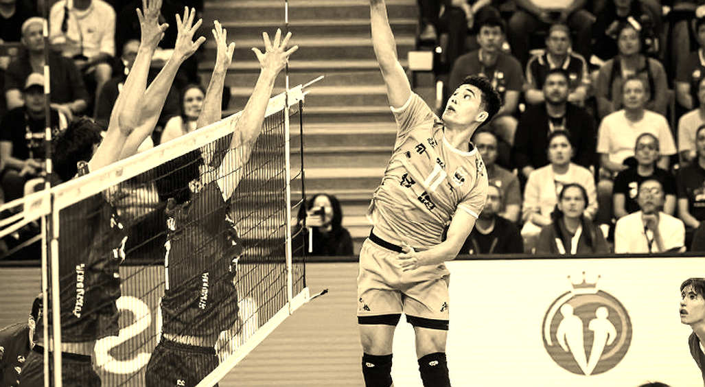 Nebraska đè bẹp Creighton 3-0 và lập kỷ lục 15.405 khán giả: Khi bóng chuyền nữ đại học Mỹ chạm trần thương mại