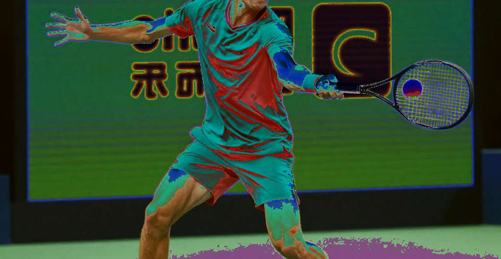 Zheng Qinwen vô địch China Open 2026: chiếc cúp dựng trên 78 game đấu và một khuỷu tay chưa lành