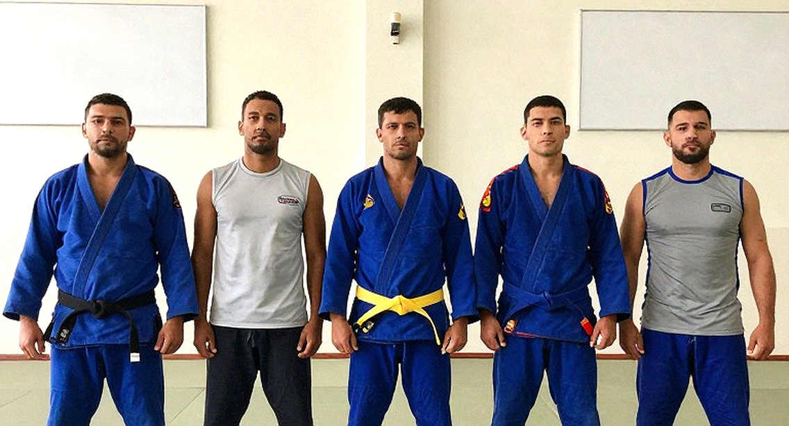 Chiếc ghế trống ở bàn giám định và bài toán 0,1 điểm của wushu taolu Việt Nam Chiếc ghế trống ở bàn giám định và bài toán 0,1 điểm của wushu taolu Việt Nam
