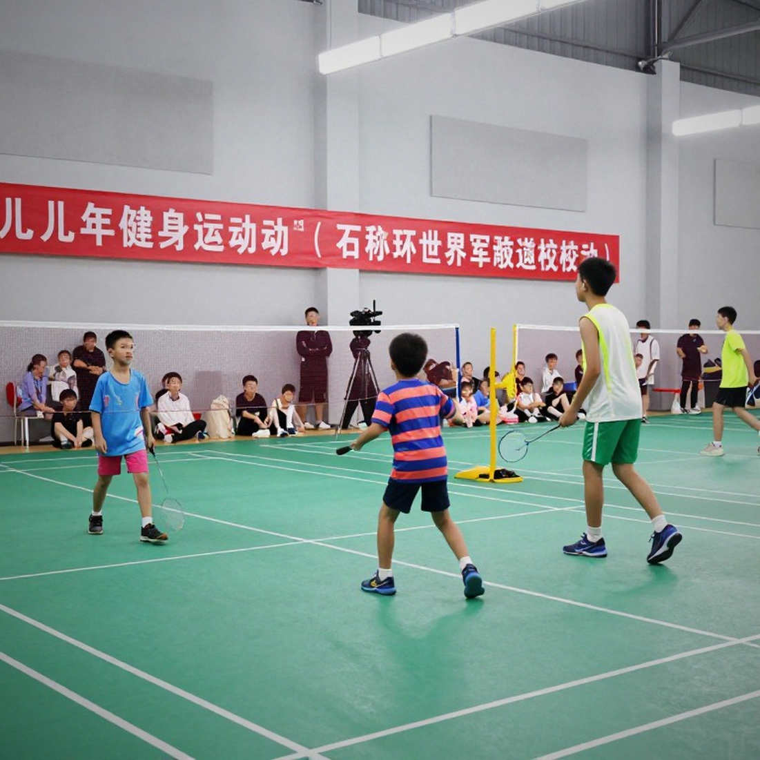 Nguyễn Tiến Minh thắng vòng loại Vietnam Open 2026: bài kiểm tra kỹ thuật đơn dành cho một tay vợt chuyên đôi