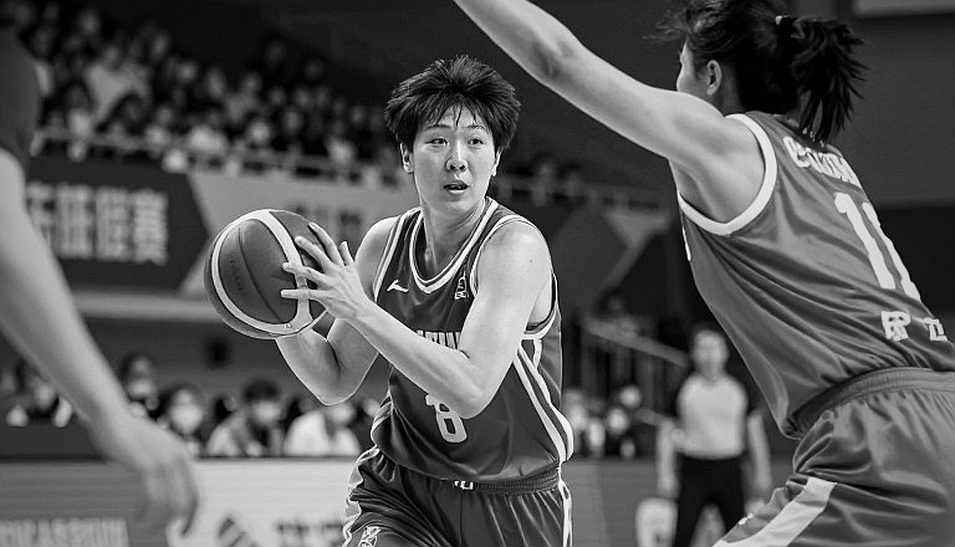 V.League trong kỳ chuyển nhượng: tiền nằm ở chủ sở hữu, rủi ro nằm ở hợp đồng một năm