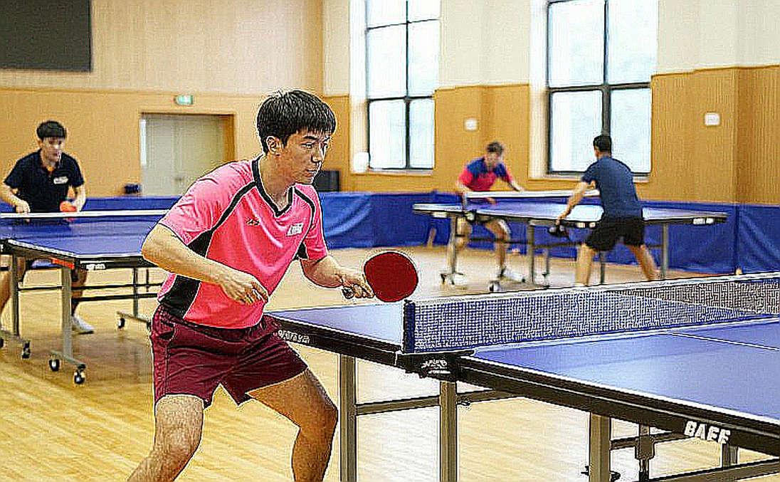 Marcos GOMEZ dẫn đầu U15 nam Antibes sau ngày khai mạc: Cuộc đua ngôi vô địch vẫn rộng cửa với sáu vòng phía trước