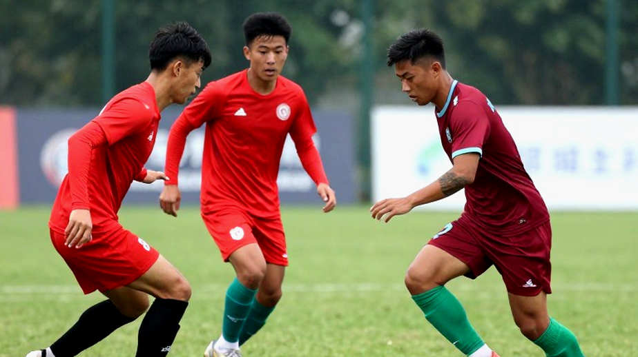Bên trong bong bóng thông tin của bóng đá Việt Nam
